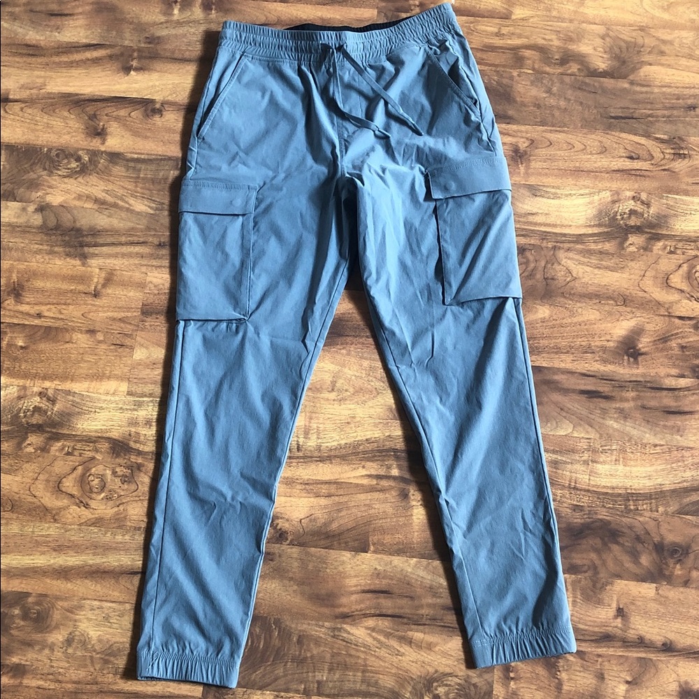 Men's Kenneth Cole Active Grey Jogger Performance Tech Cargo Pants size small